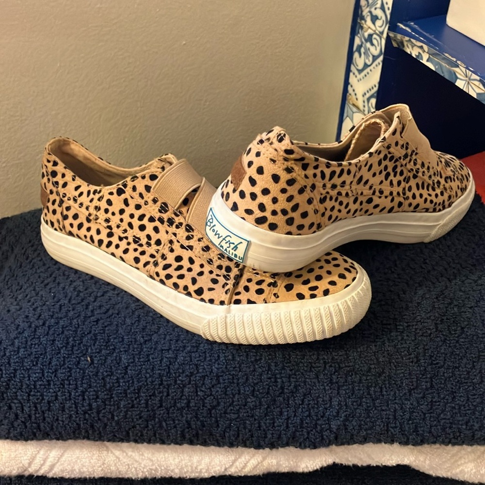 Blowfish Malibu Casual Sneakers with Animal Print GREAT condition
